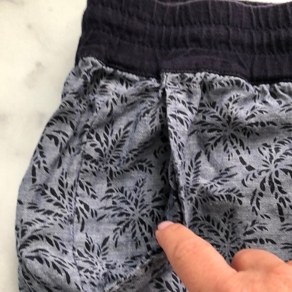 J Crew Palm Tree Shorts Navy Blue Pull On Cotton Linen Size 2 - Picture 6 of 8